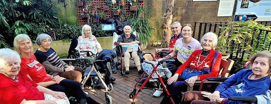 All Saints Neighborhood seniors visit Olbrich Gardens in Madison, WI