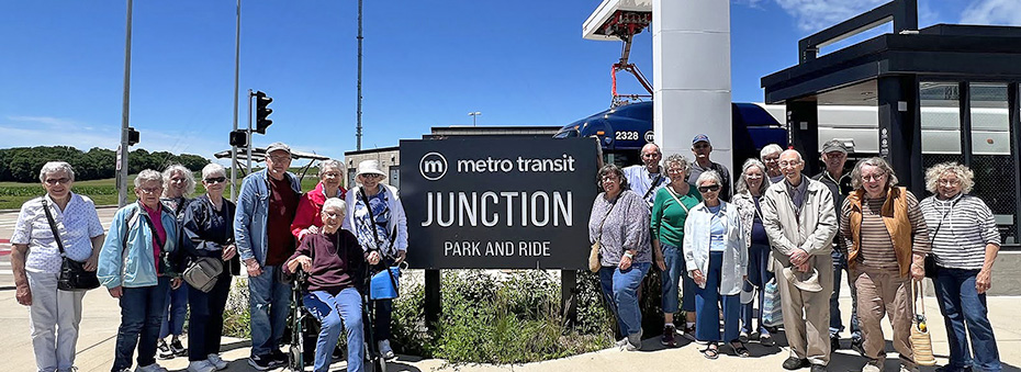 Apartment tenants learned how to ride Madison Metro with RSVP of Dane County Bus Buddies program